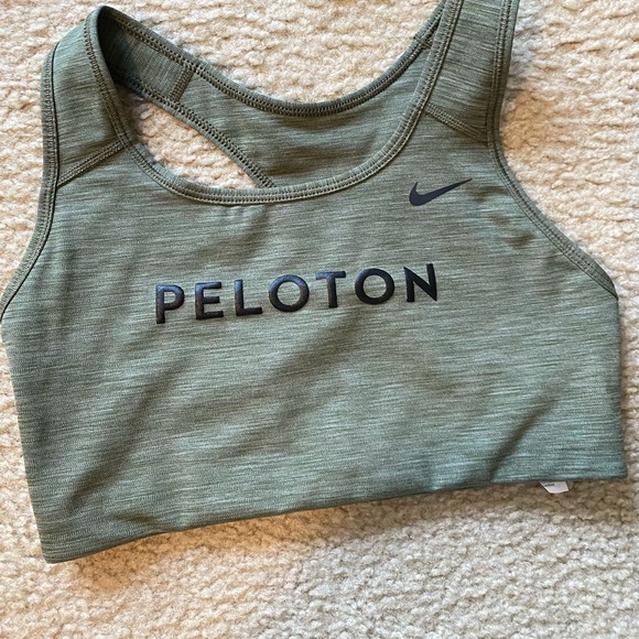 Nike/Peloton size medium bra - Picture 1 of 1